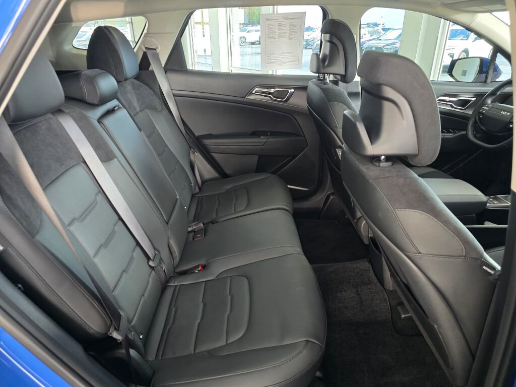 Used 2026 Kia Sportage SX image 42