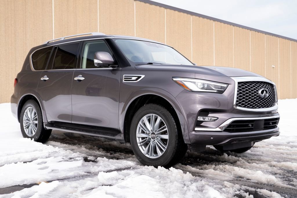 Used 2024 INFINITI QX80 Luxe image 2