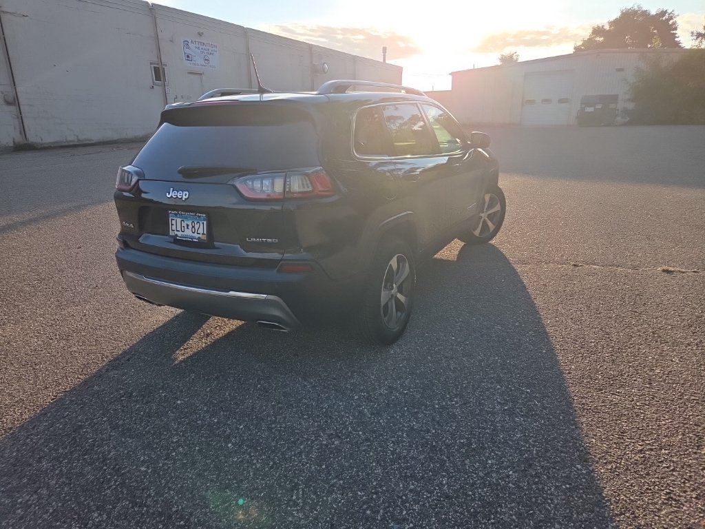 Used 2020 Jeep Cherokee Limited AWD/4WD image 14