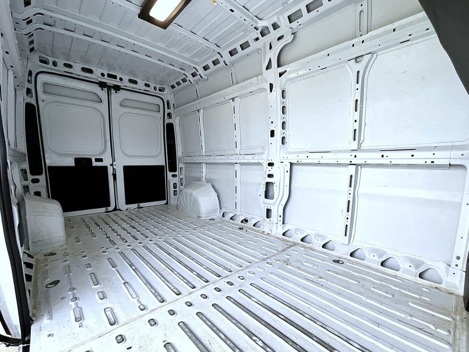 Used 2025 RAM ProMaster 3500 w/ Convenience Group FWD image 19
