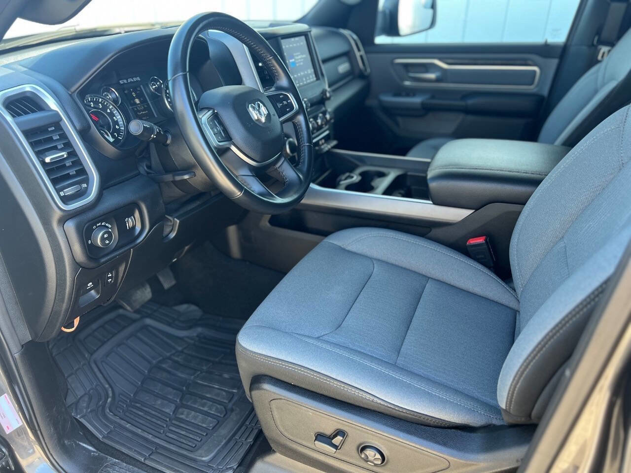 Used 2021 RAM 1500 Big Horn image 14