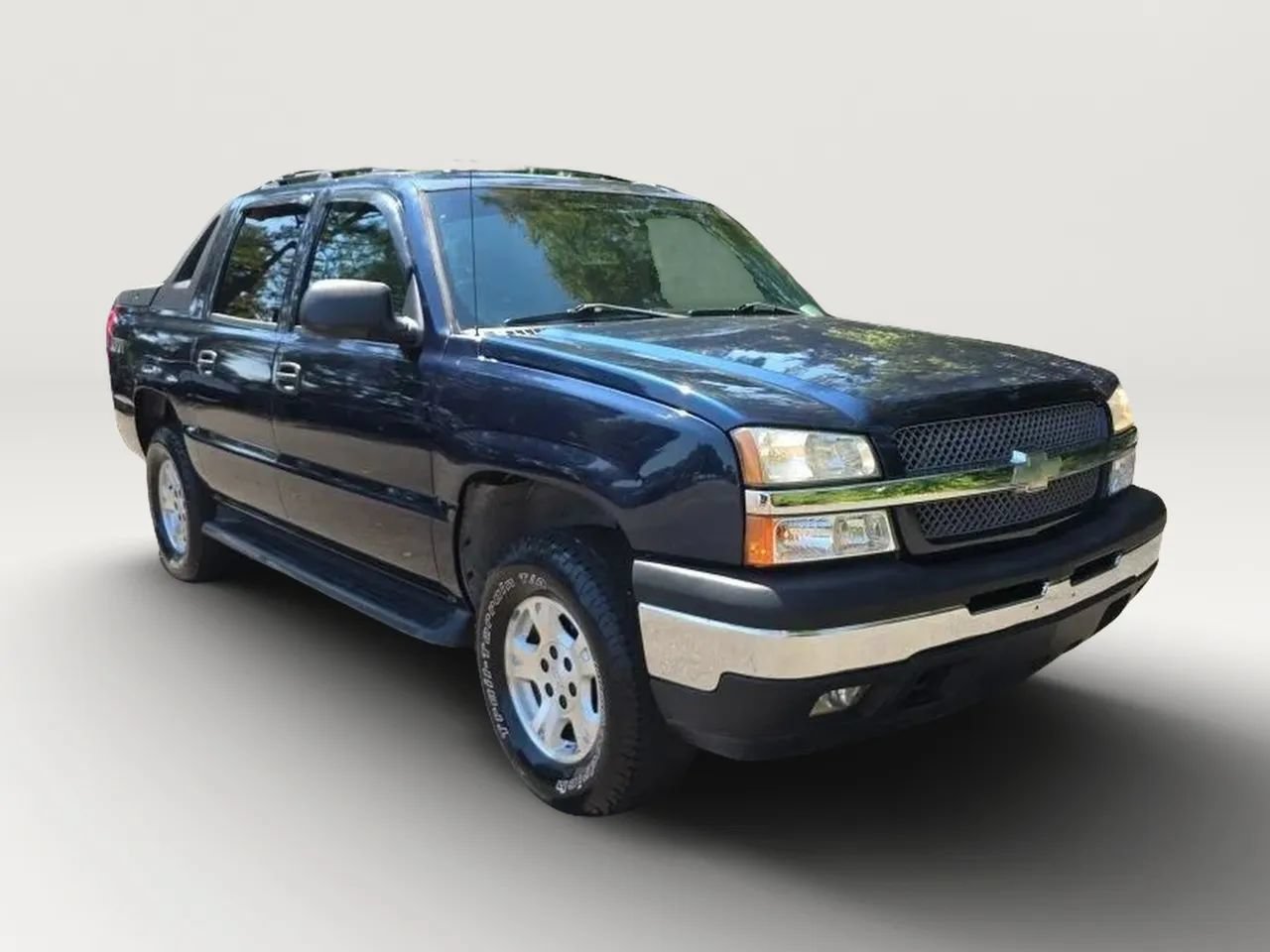 Used 2006 Chevrolet Avalanche Z71 w/ Preferred Equipment Group AWD/4WD image 3