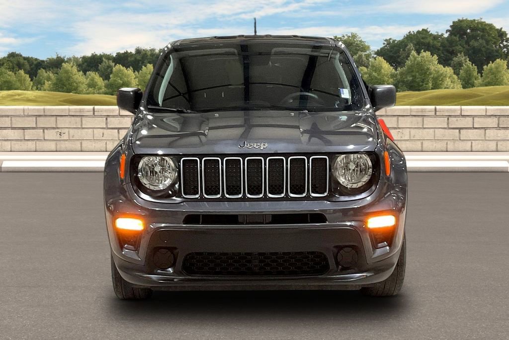 Used 2023 Jeep Renegade Latitude image 3