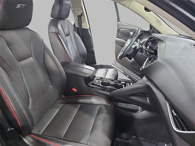 Certified 2022 Buick Envision Essence w/ Sport Touring Package image 10