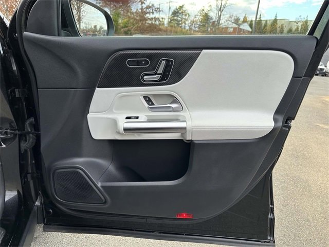 Used 2021 Mercedes-Benz GLA 250 4MATIC image 23