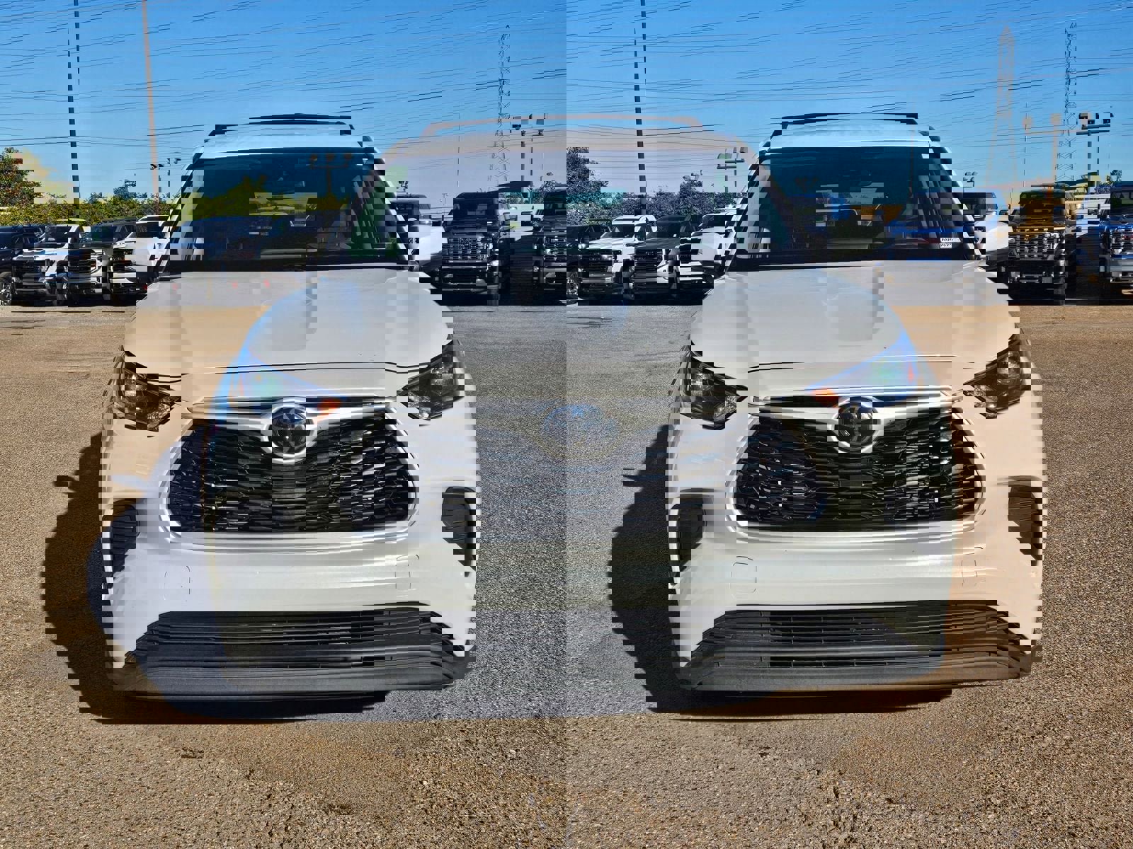 Used 2023 Toyota Highlander L image 9