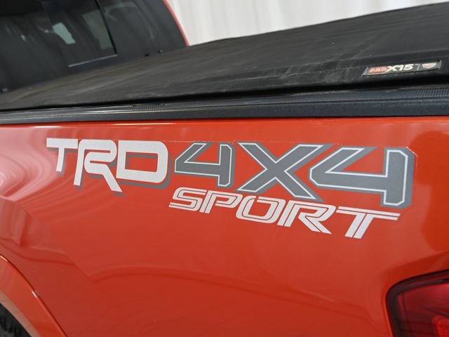 Used 2017 Toyota Tacoma TRD Sport w/ Tow Package (A/T) AWD/4WD image 21