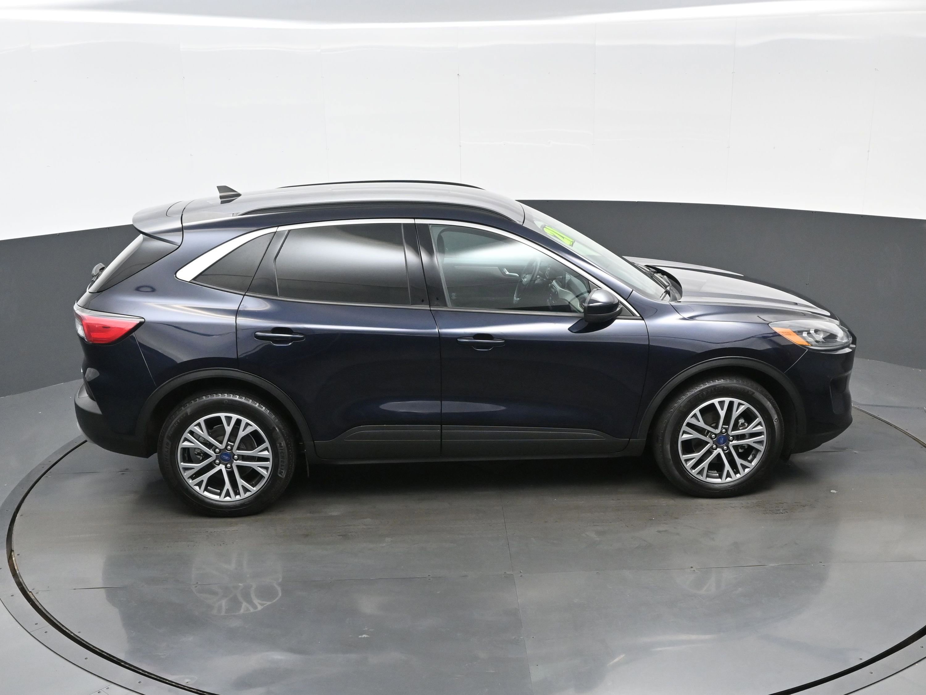 Used 2021 Ford Escape SEL image 39