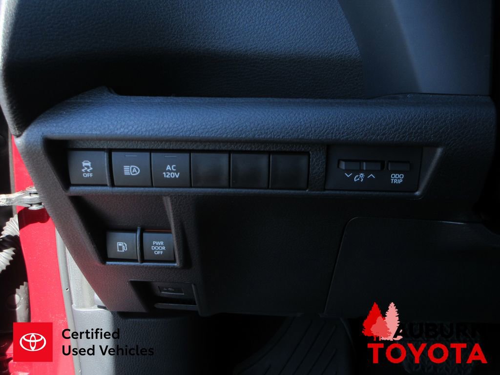 Certified 2025 Toyota Sienna XSE w/ XSE Premium Package image 40