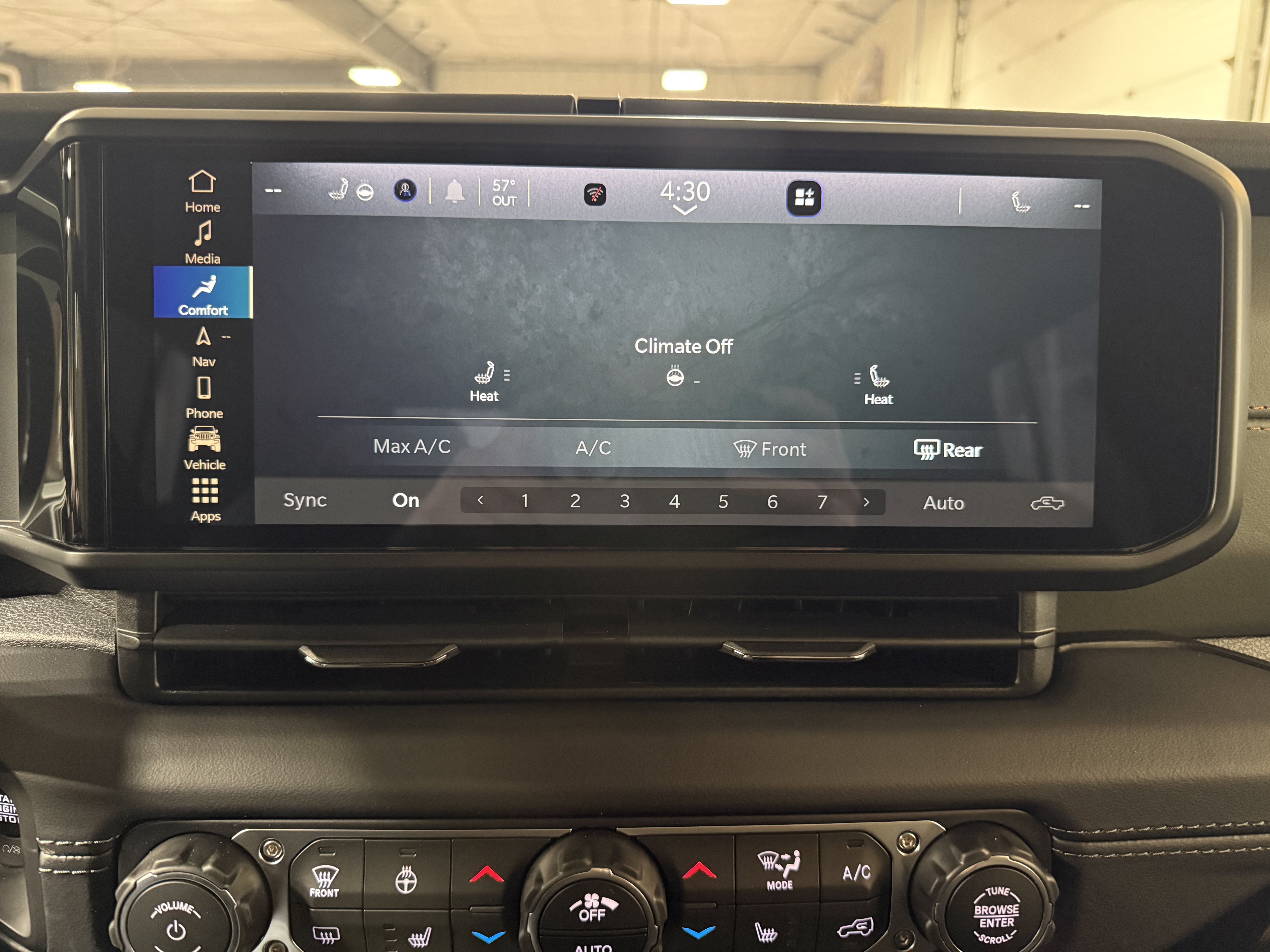 New 2026 Jeep Gladiator Mojave AWD/4WD image 29