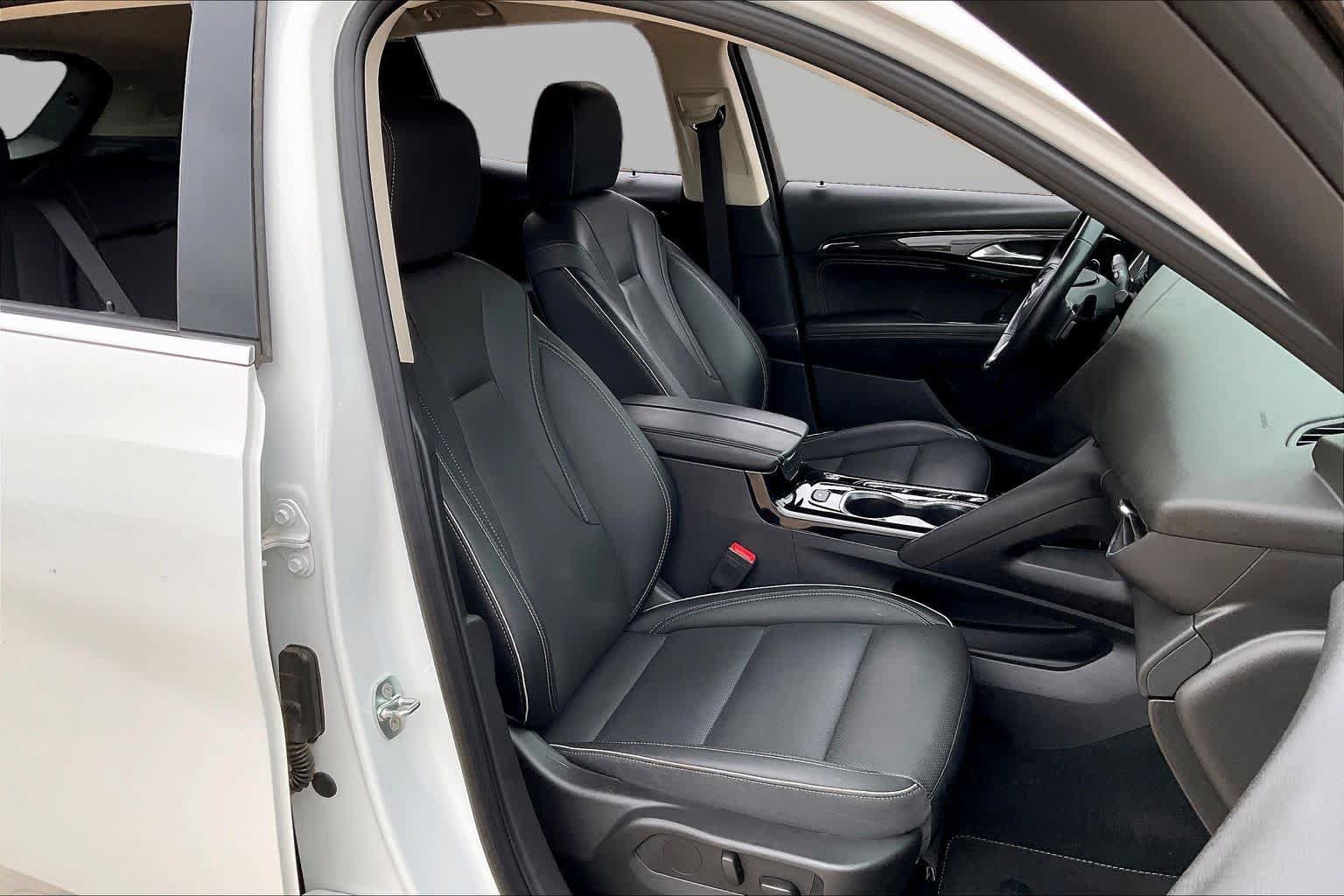 Used 2023 Buick Envision Essence AWD/4WD image 10