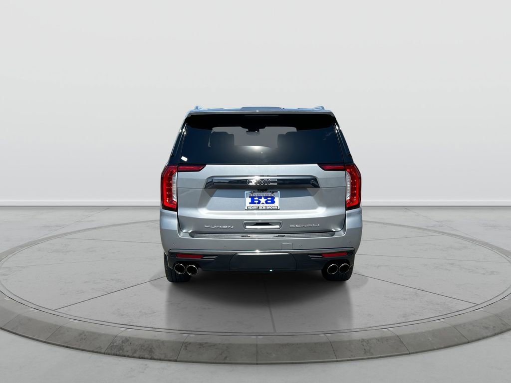 Used 2024 GMC Yukon XL Denali Ultimate AWD/4WD image 7