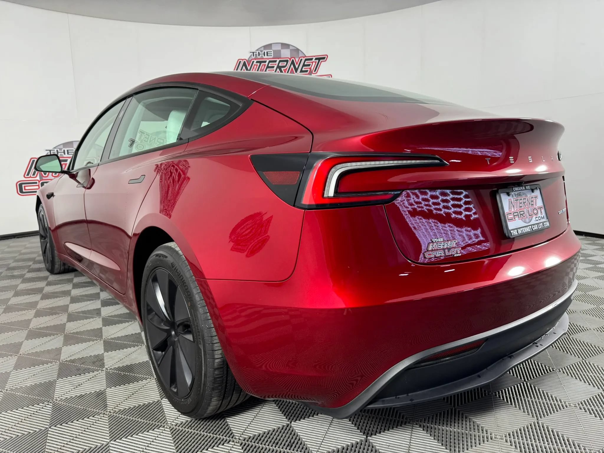 Used 2025 Tesla Model 3 Long Range AWD/4WD image 24