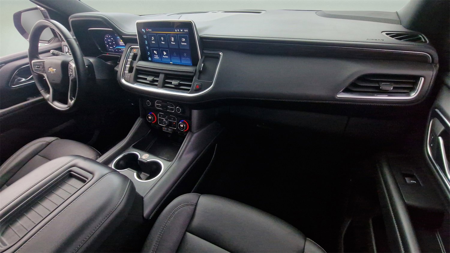 Used 2023 Chevrolet Suburban LT image 32