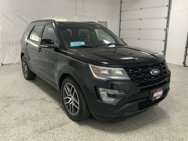 Used 2017 Ford Explorer Sport AWD/4WD image 3