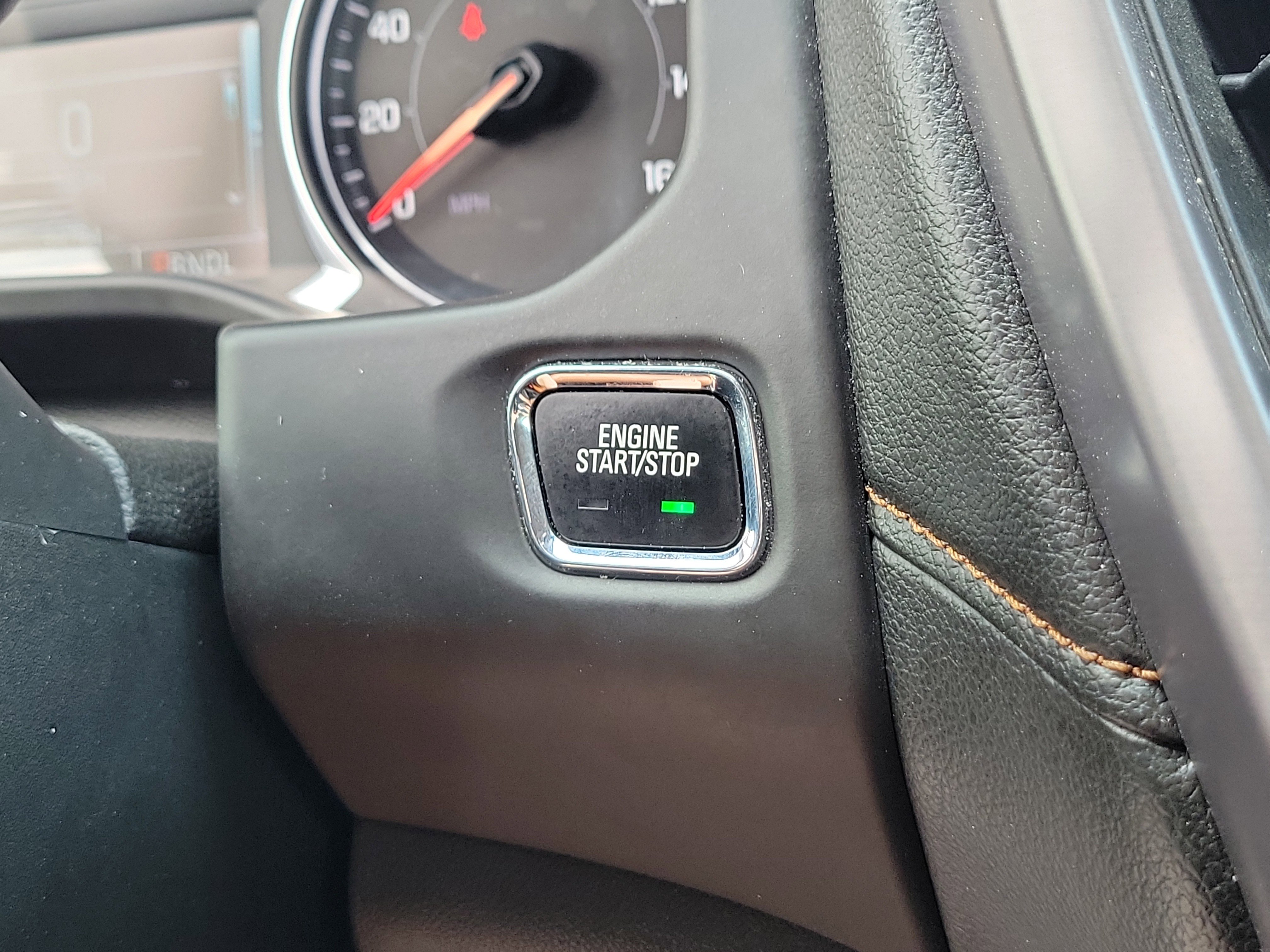 Used 2017 GMC Acadia SLT AWD/4WD image 30