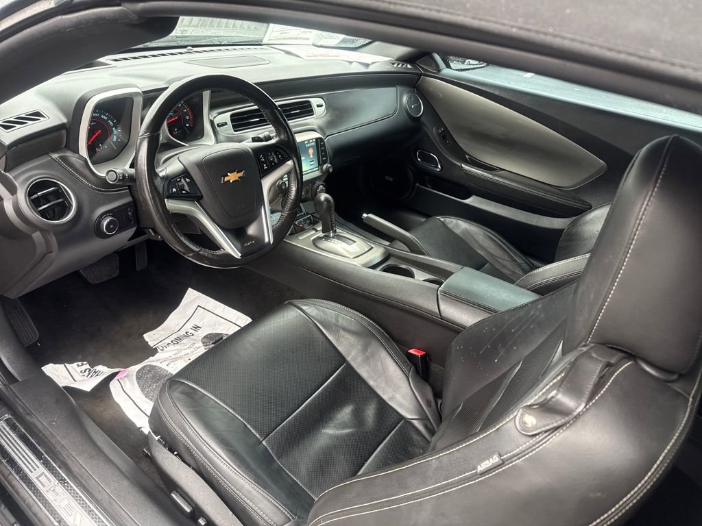 Used 2015 Chevrolet Camaro SS image 12