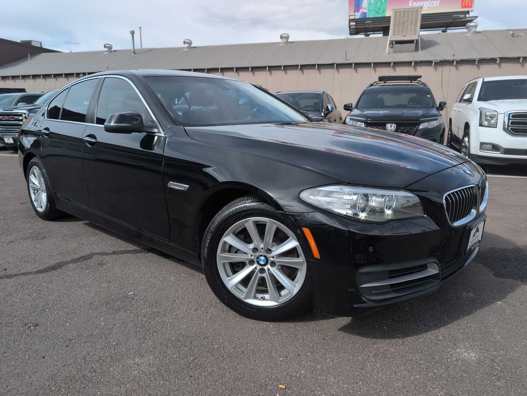 Used 2014 BMW 528i xDrive Sedan AWD/4WD image 1