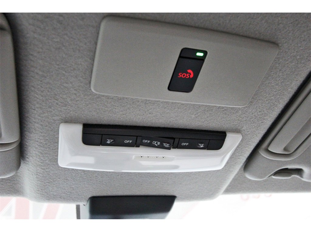 Used 2023 Nissan Kicks SR w/ SR Premium Package image 25