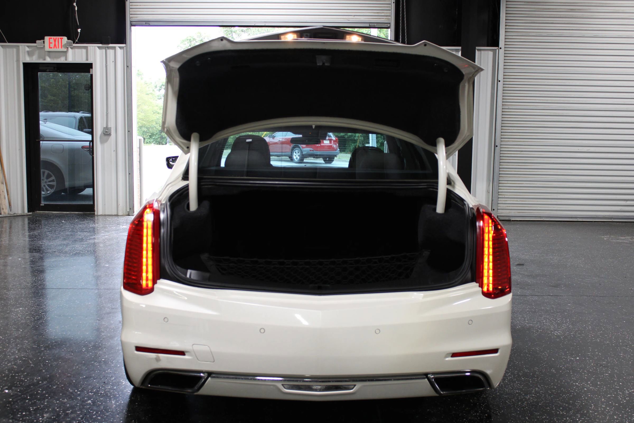 Used 2014 Cadillac CTS Luxury RWD image 32