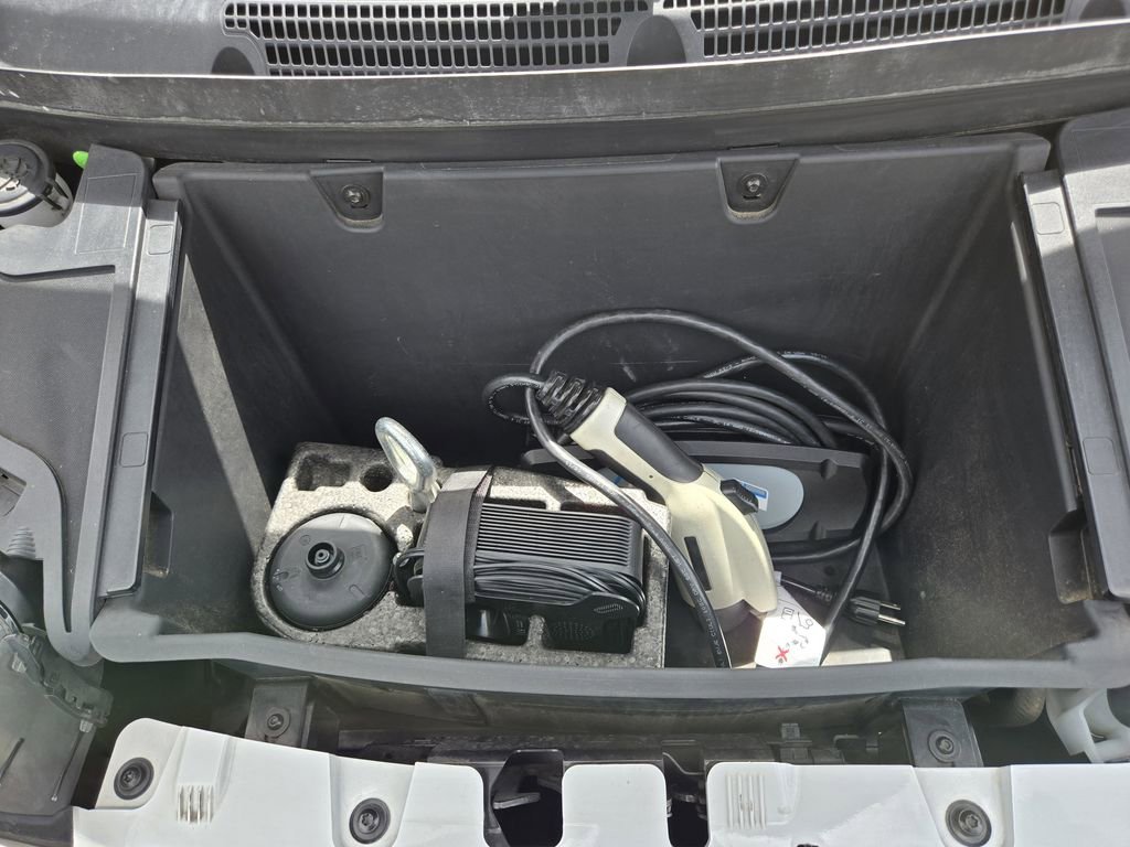 Used 2016 BMW i3 w/ Range Extender RWD image 31