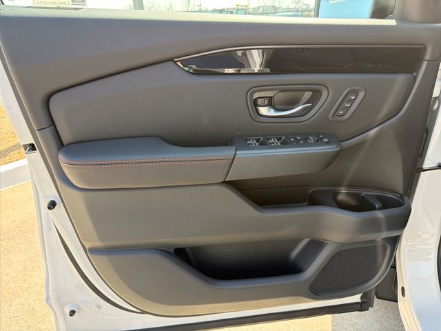 New 2026 Honda Pilot TrailSport image 12