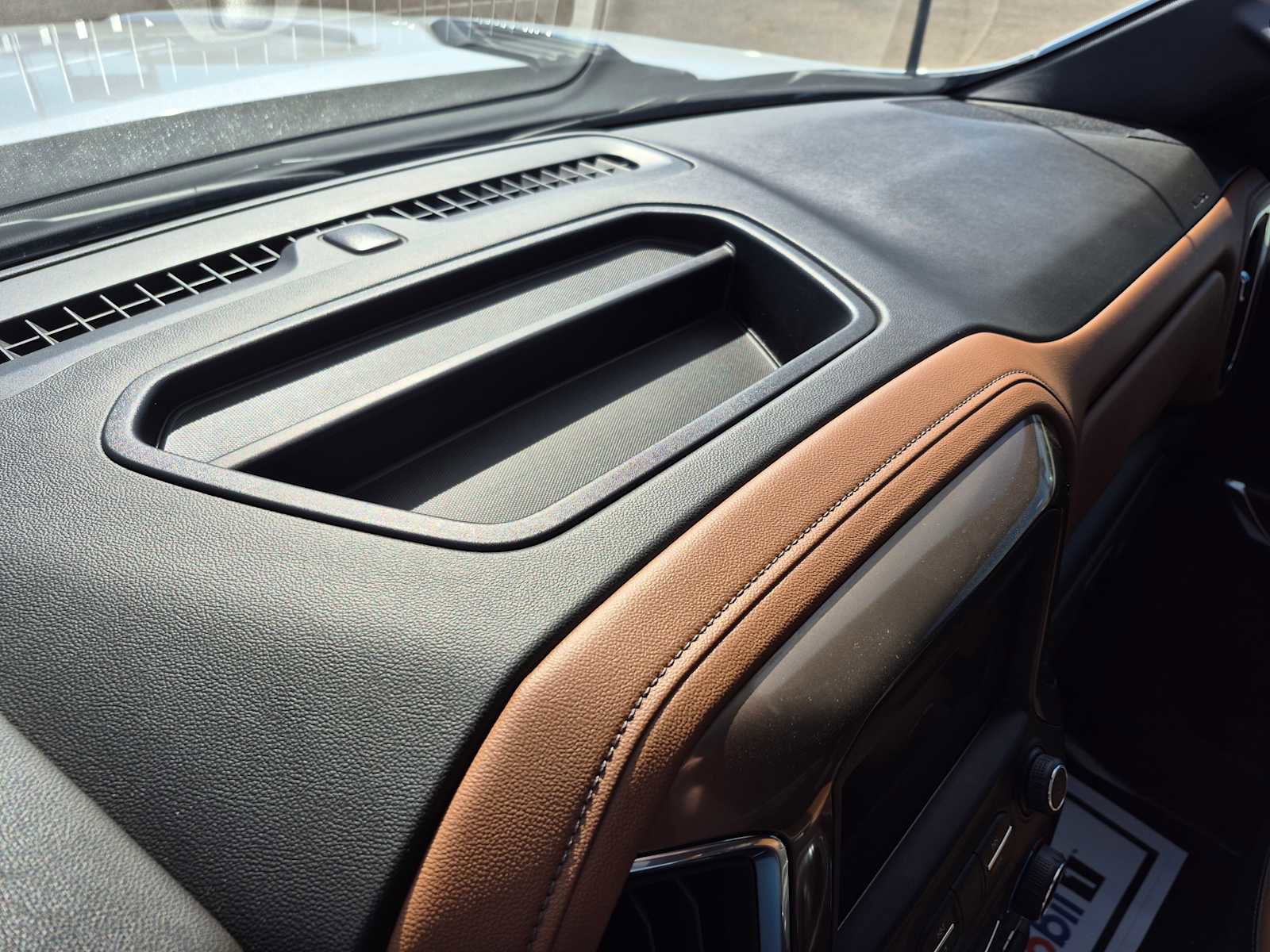 Used 2023 Chevrolet Silverado 3500 High Country w/ Technology Package image 23