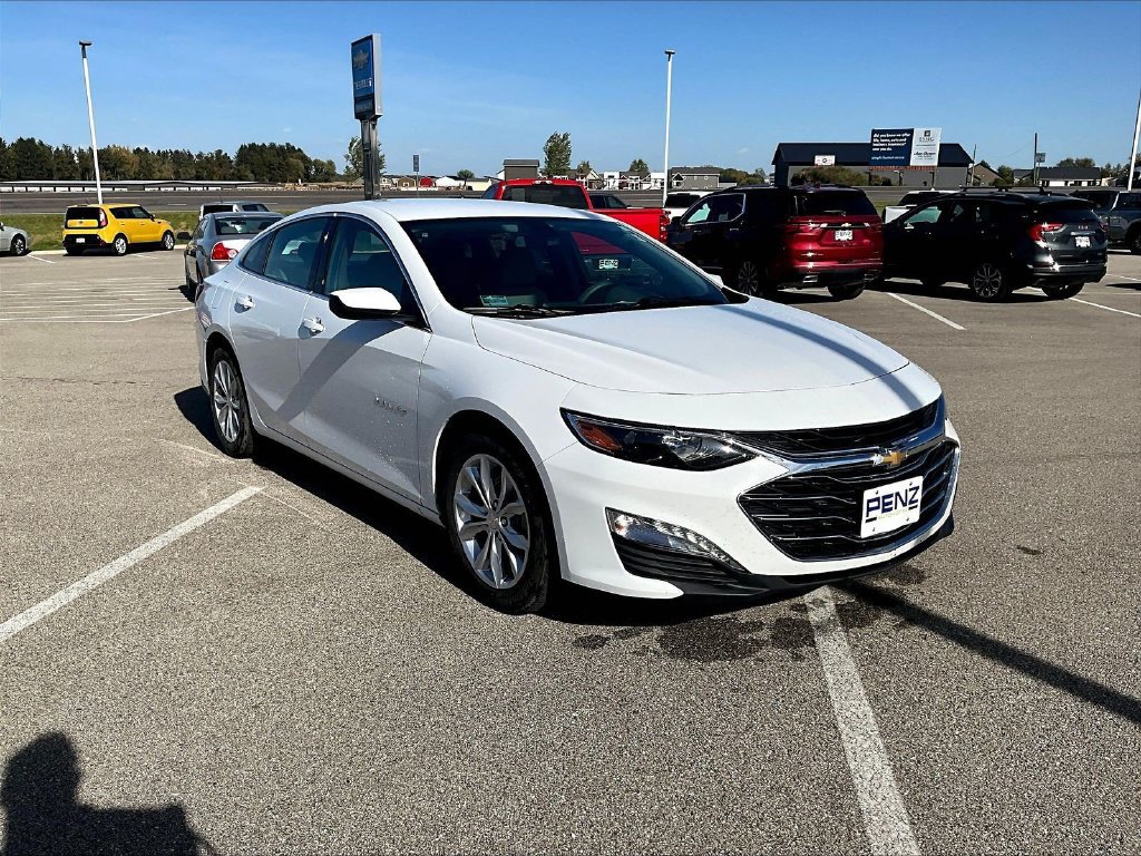Used 2022 Chevrolet Malibu LT FWD image 3
