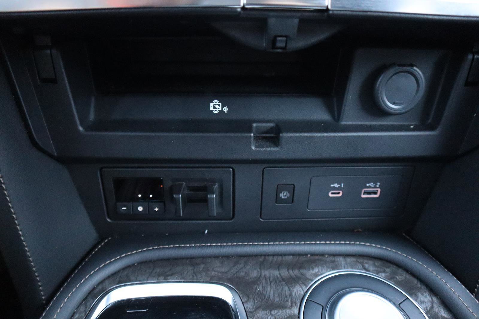 Certified 2024 Nissan Armada Platinum w/ Cargo Package image 33