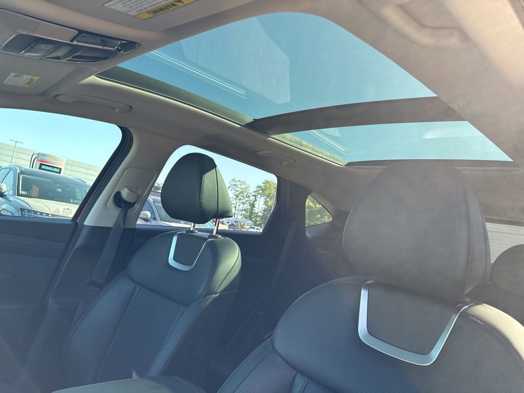 Certified 2025 Hyundai Tucson Limited AWD/4WD image 28