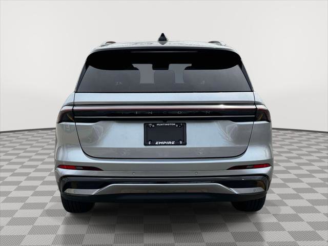 Used 2025 Lincoln Nautilus Reserve w/ Jet Appearance Package image 6