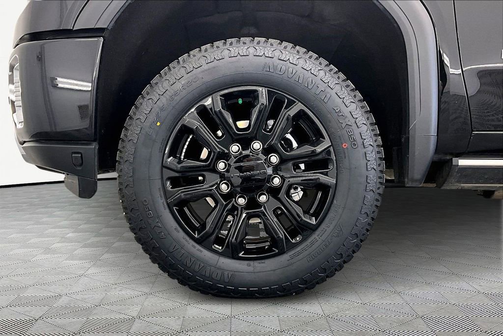 Used 2021 GMC Sierra 2500 Denali w/ Denali Black Diamond Edition image 9