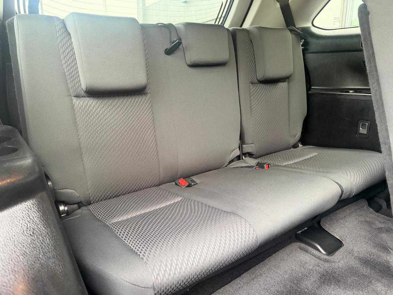 Used 2018 Toyota Highlander LE FWD image 22