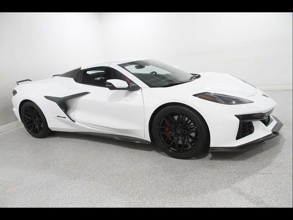 Used 2026 Chevrolet Corvette Z06 RWD video 2