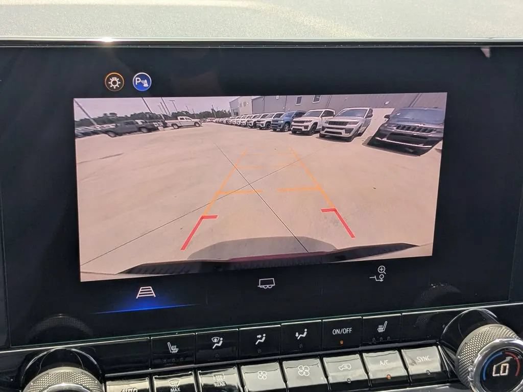Used 2025 Chevrolet Colorado LT w/ Advanced Trailering Package RWD image 23
