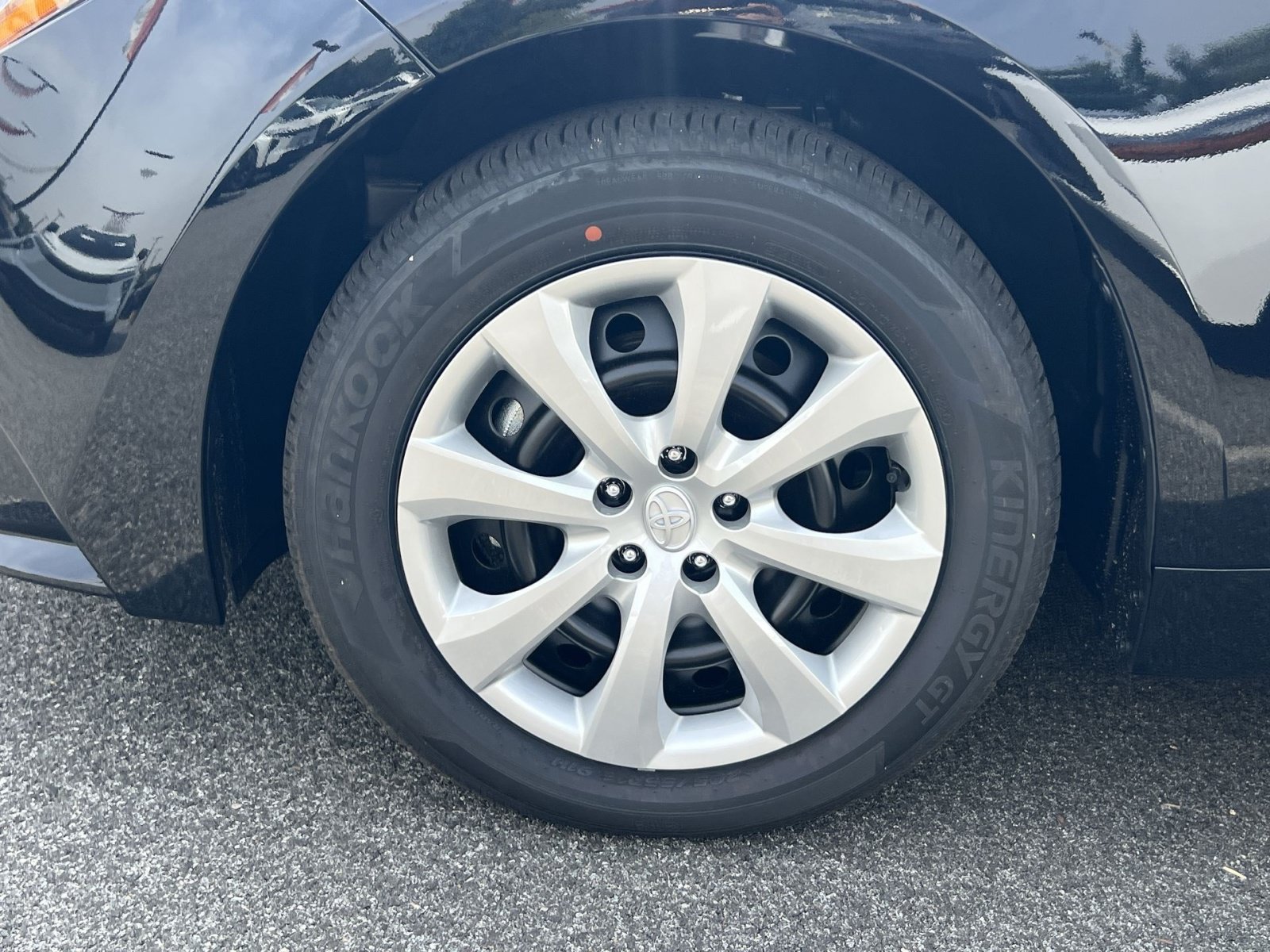 New 2026 Toyota Corolla LE FWD image 5