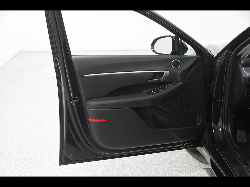 Certified 2026 Hyundai Sonata SEL FWD image 4