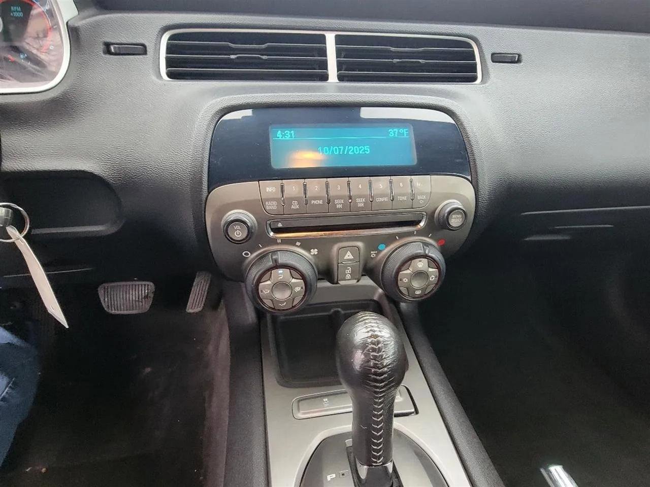 Used 2010 Chevrolet Camaro LT image 13