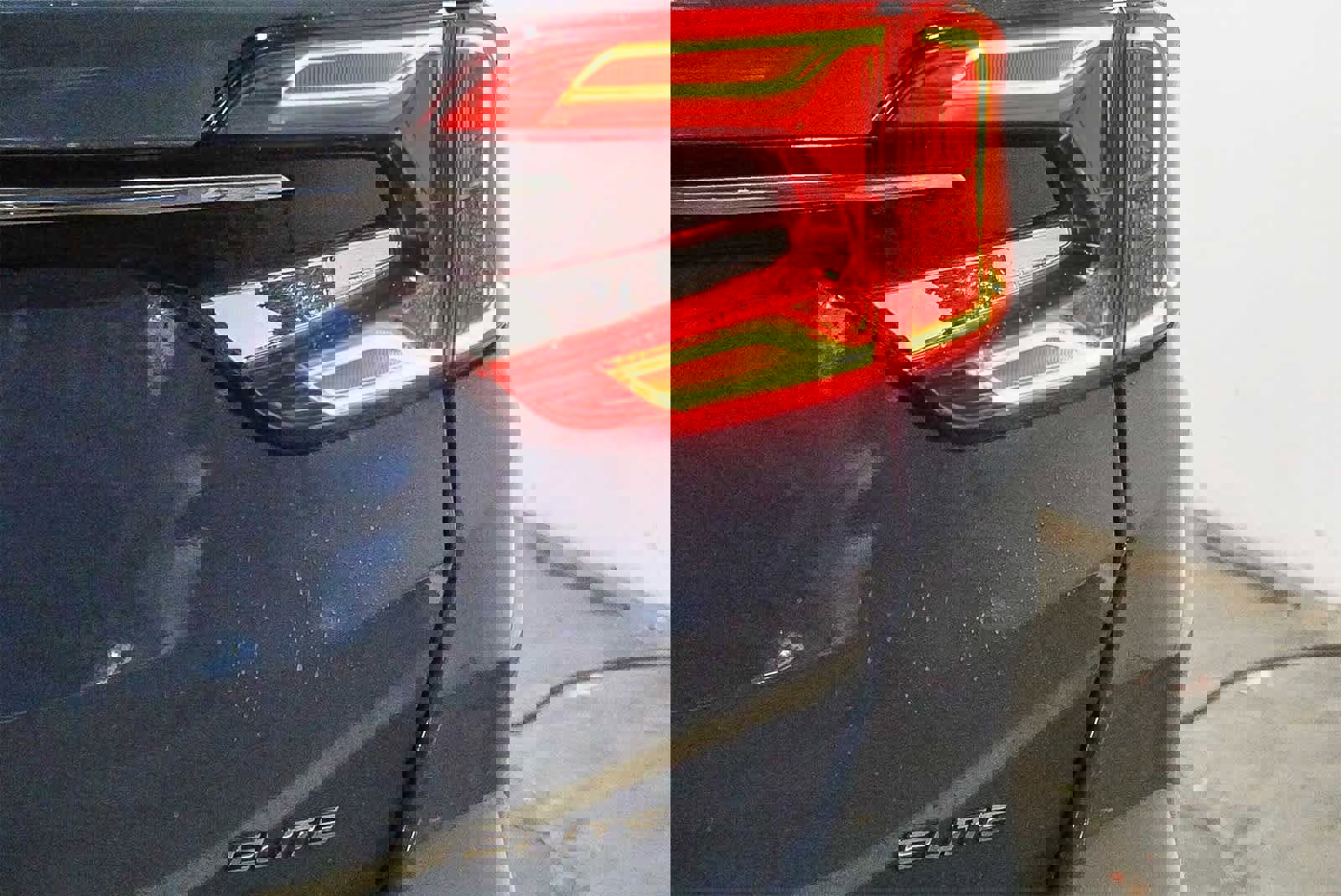 Used 2023 Honda Odyssey Elite image 11