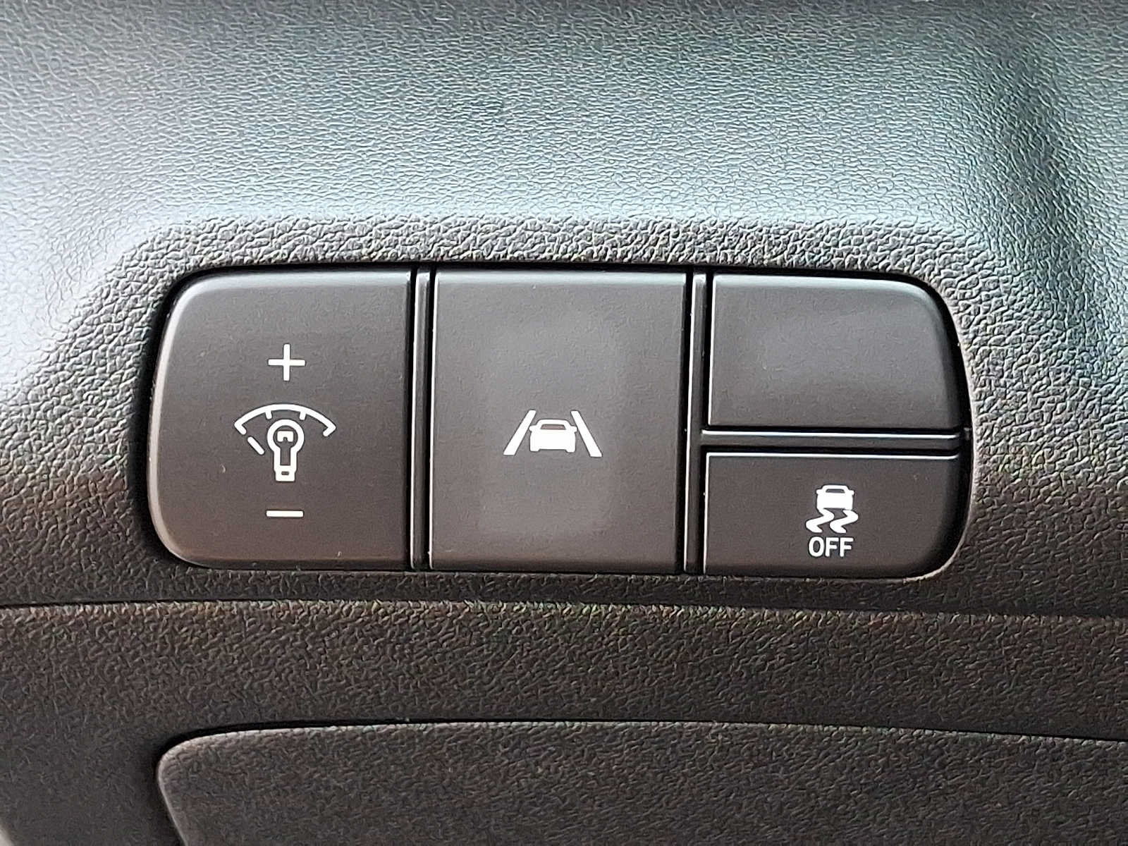 Used 2023 Hyundai Elantra SEL w/ Convenience Package FWD image 24