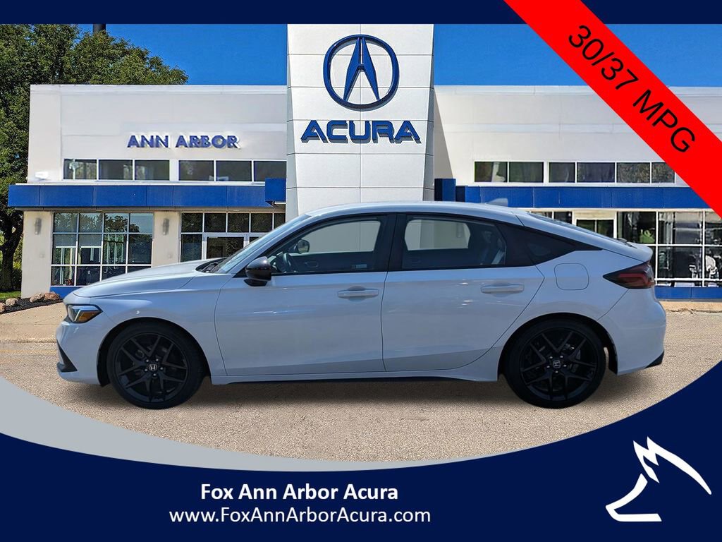 Used 2023 Honda Civic Sport image 2