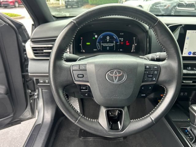 Used 2025 Toyota Camry SE FWD image 20