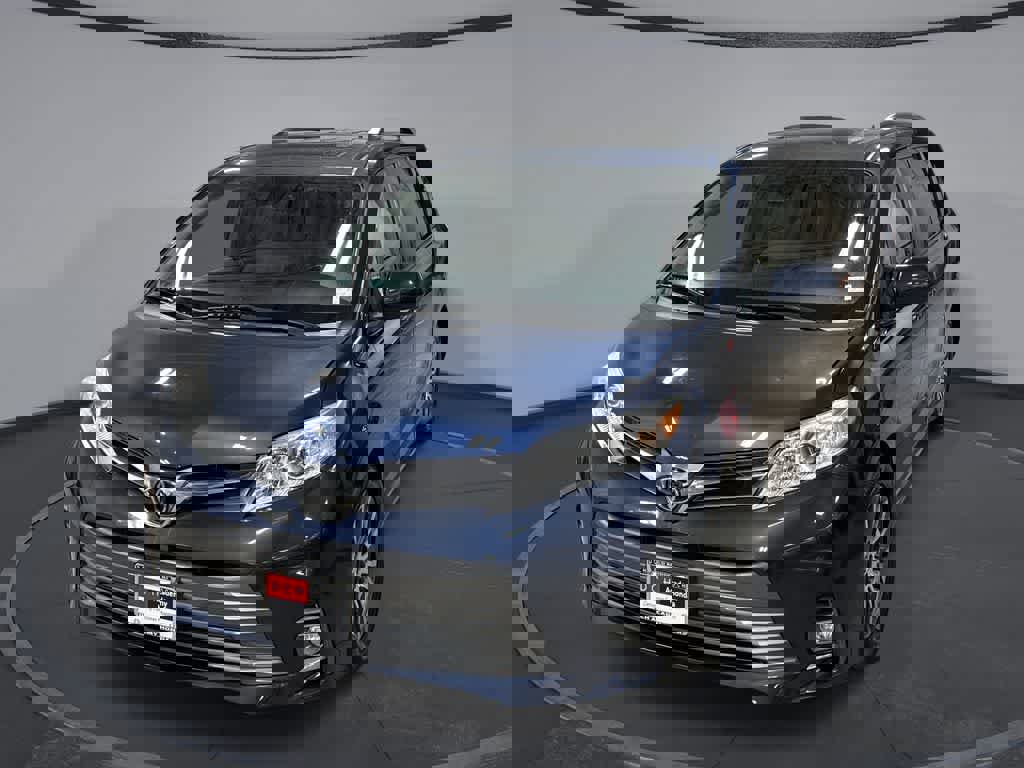 Used 2020 Toyota Sienna XLE w/ XLE Navigation Package