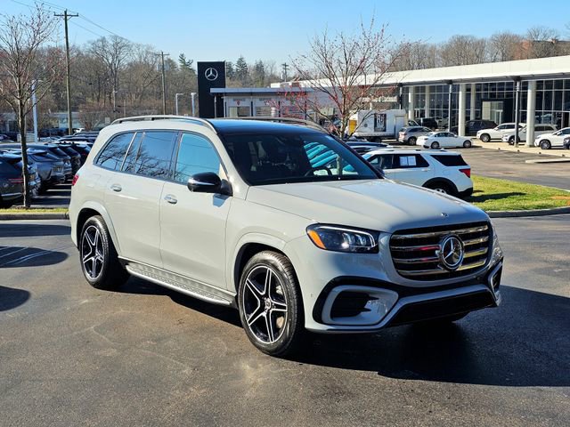 New 2026 Mercedes-Benz GLS 450 4MATIC image 1