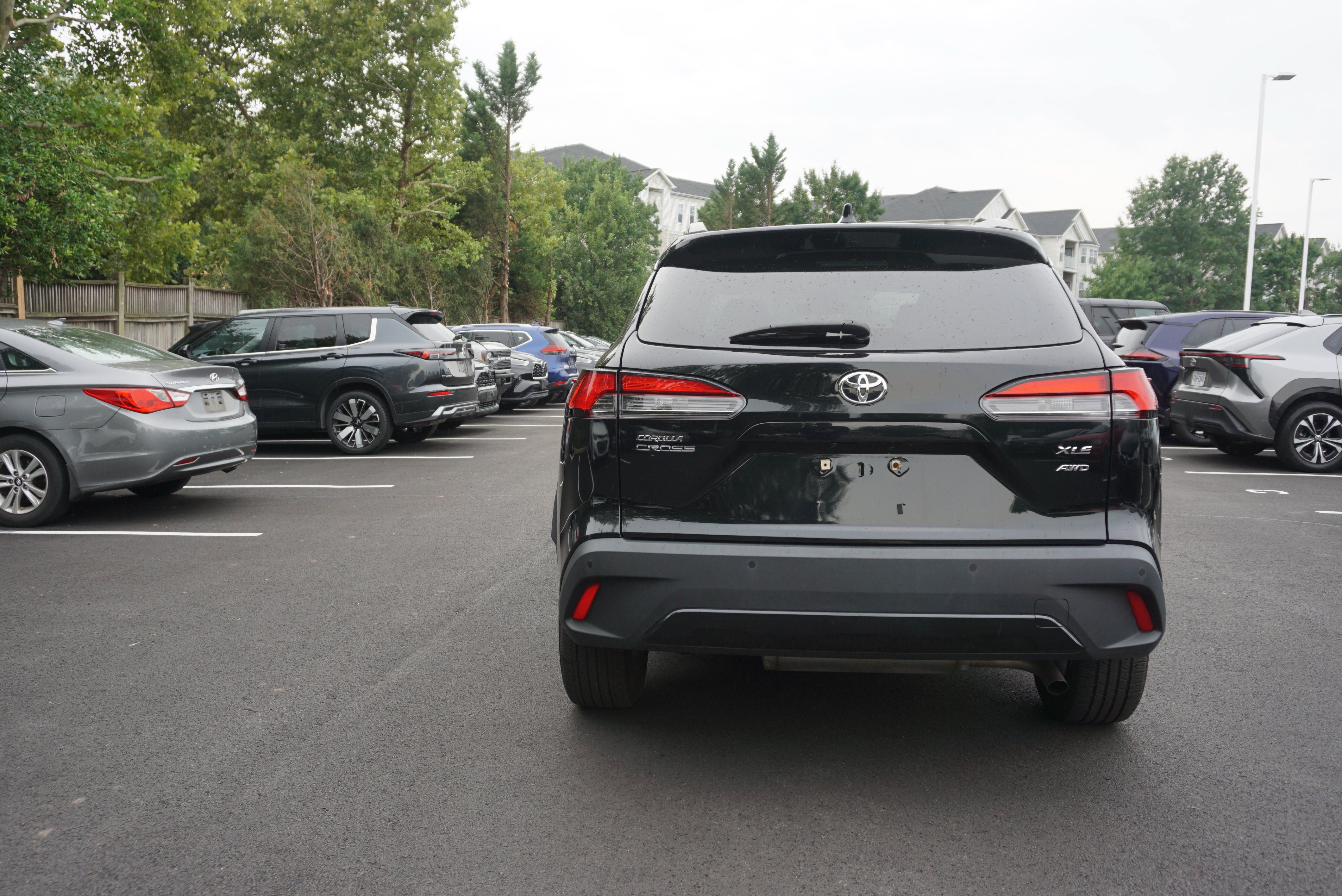 Used 2022 Toyota Corolla Cross XLE w/ Convenience Package AWD/4WD image 5