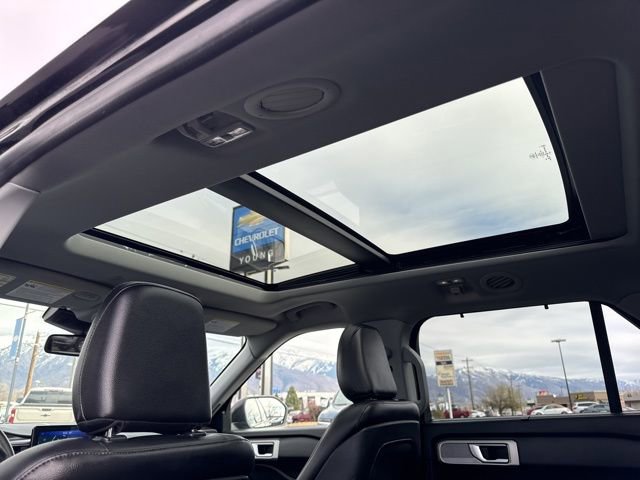 Used 2020 Ford Explorer Limited w/ Class III Trailer Tow Package image 18