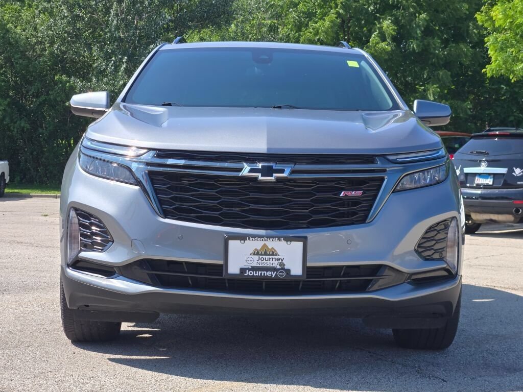 Used 2023 Chevrolet Equinox RS w/ LPO, Floor Liner Package FWD image 3