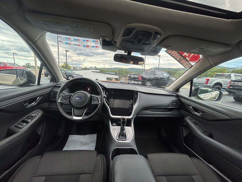 Used 2024 Subaru Outback Premium image 4