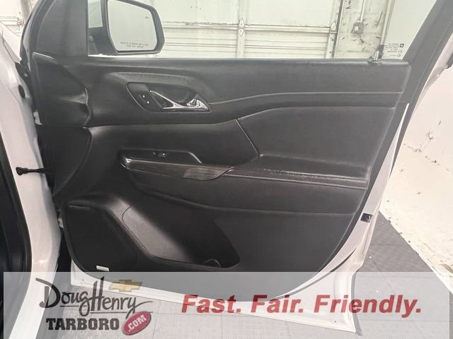 Used 2023 GMC Acadia SLT image 45