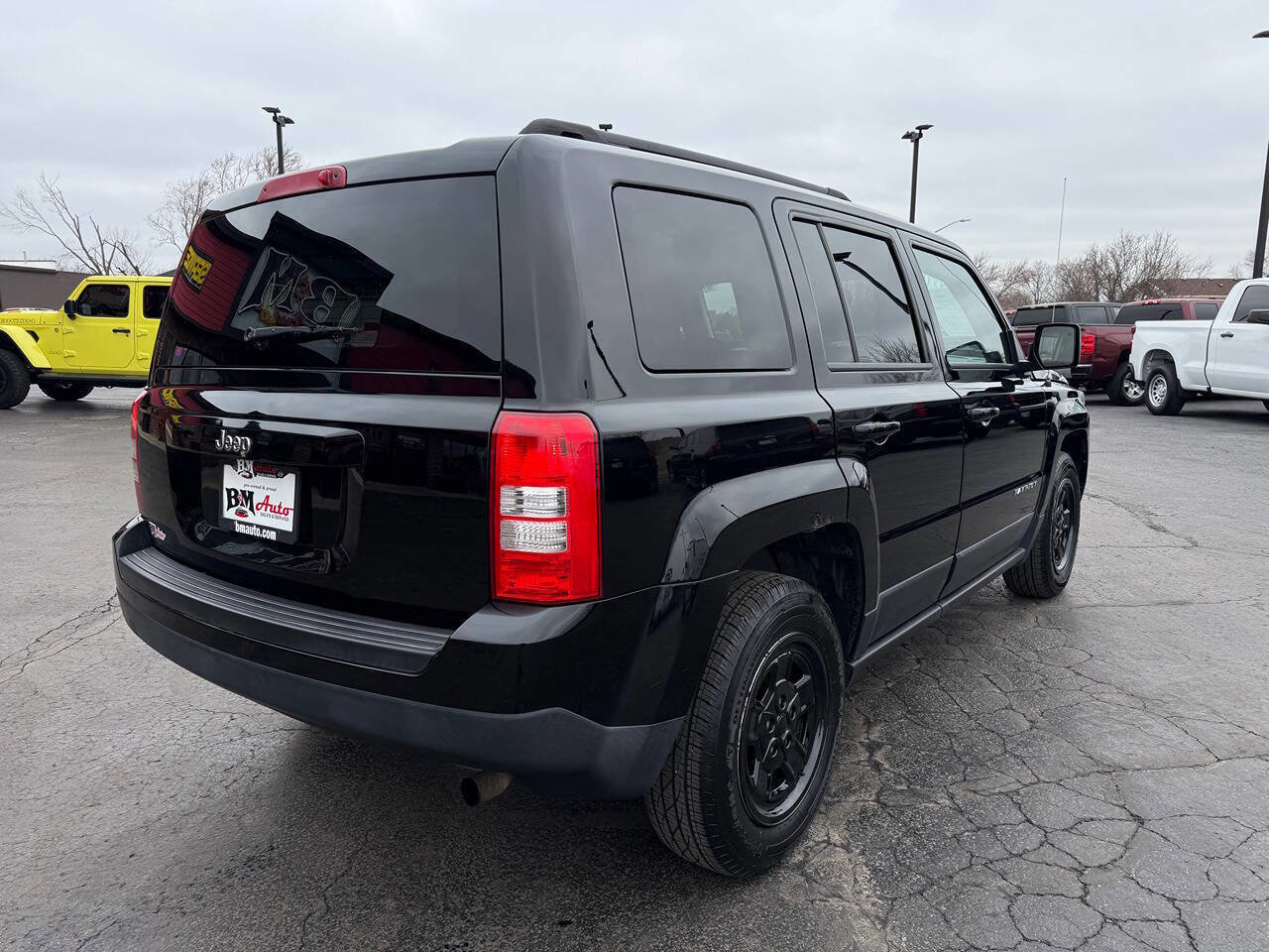 Used 2015 Jeep Patriot Sport w/ Power Value Group image 7